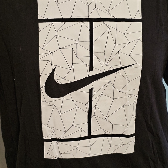 Men's Nike Court T-shirt Size XL Black and White - Picture 2 of 7